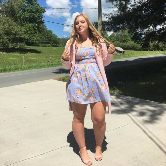 Meet your Posher, Annick - Picture 1 of 1